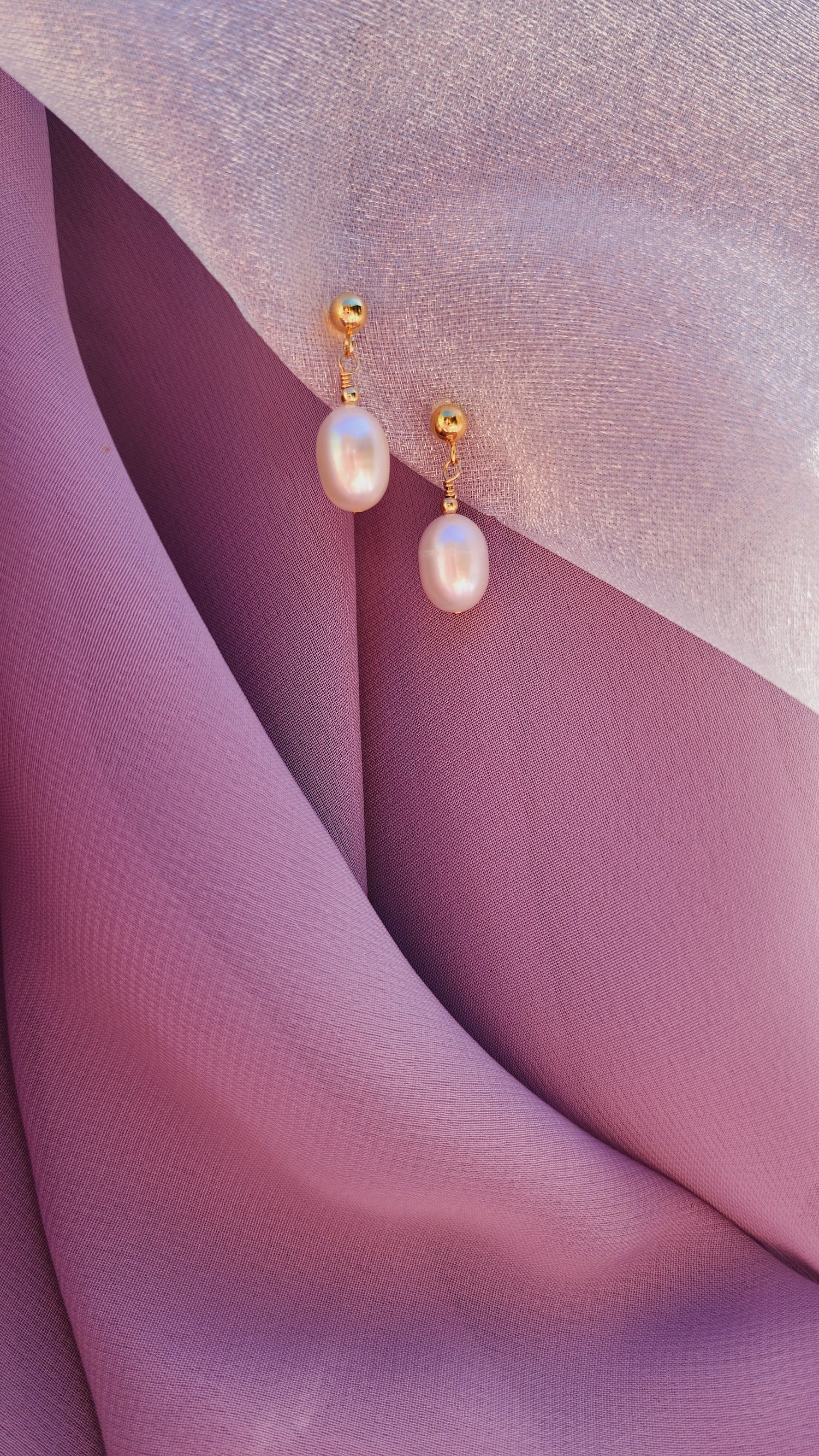 Meryl Pearl Stud Earrings