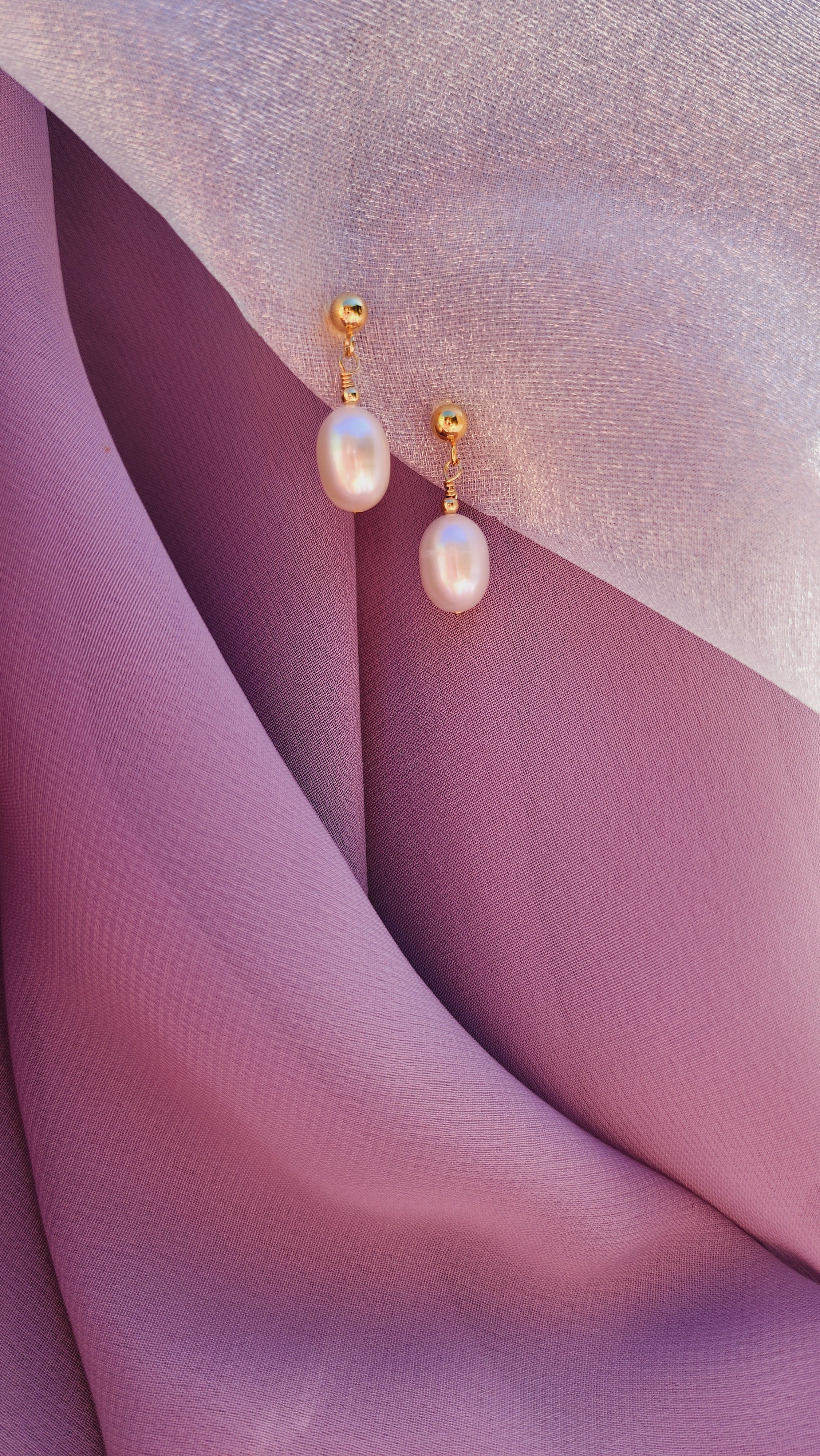 Meryl Pearl Stud Earrings
