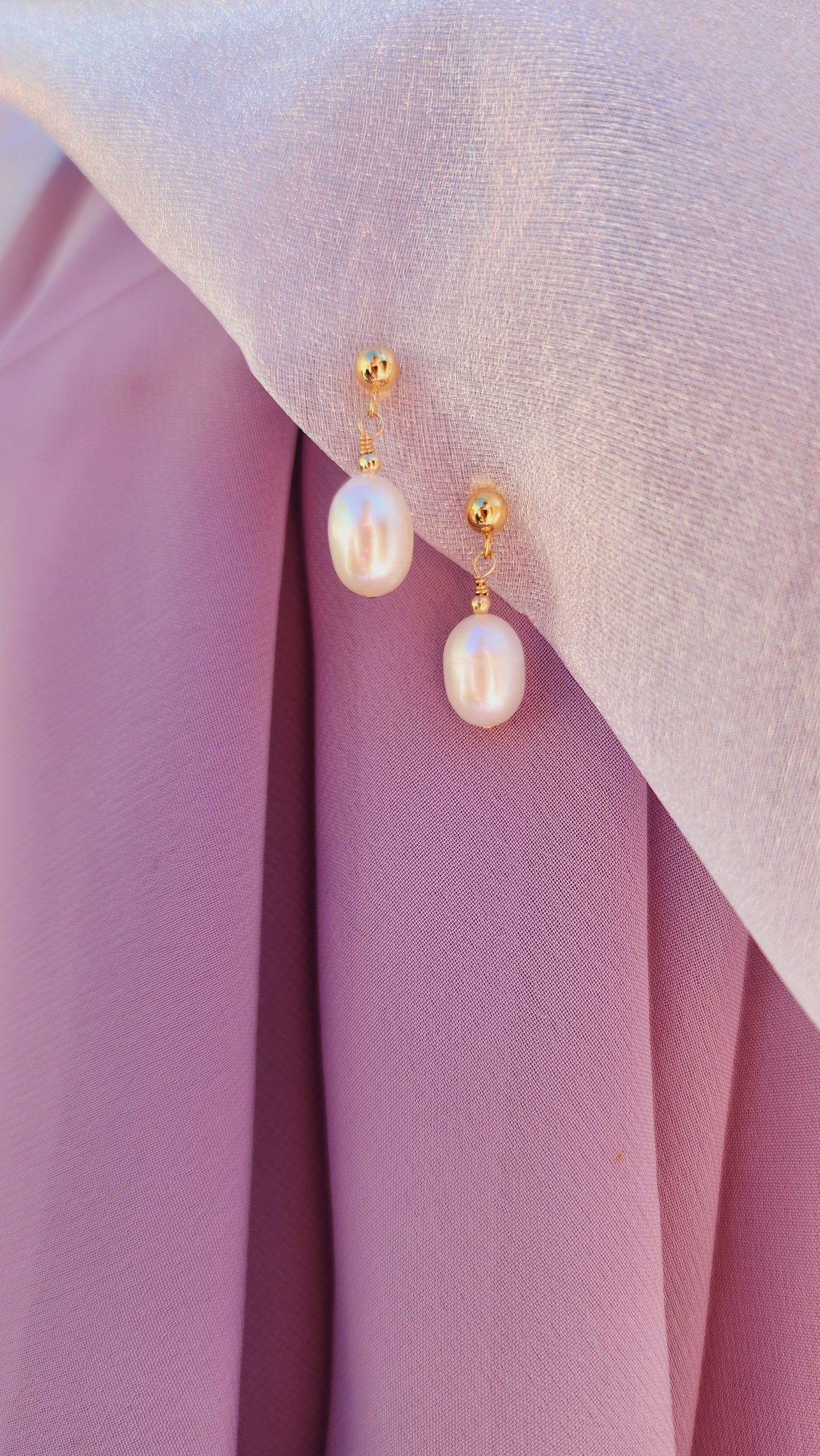 Meryl Pearl Stud Earrings
