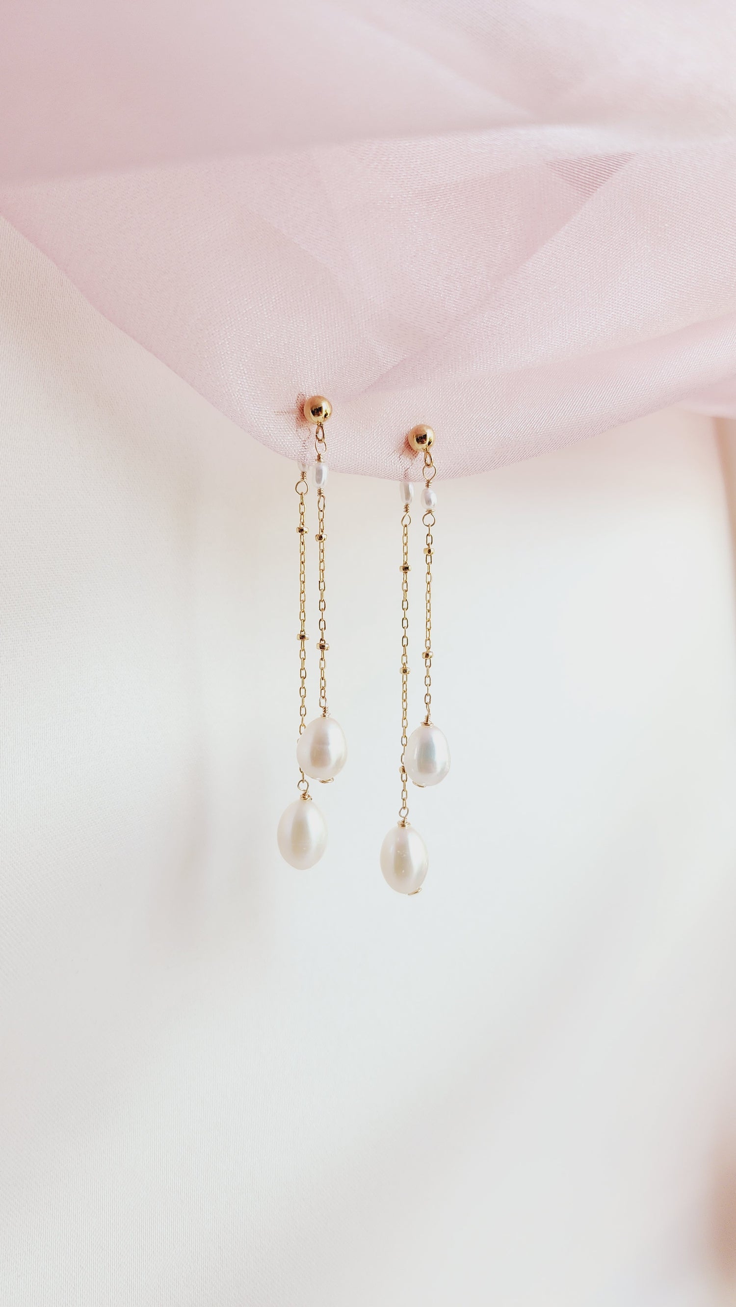 Athena Pearl Earrings