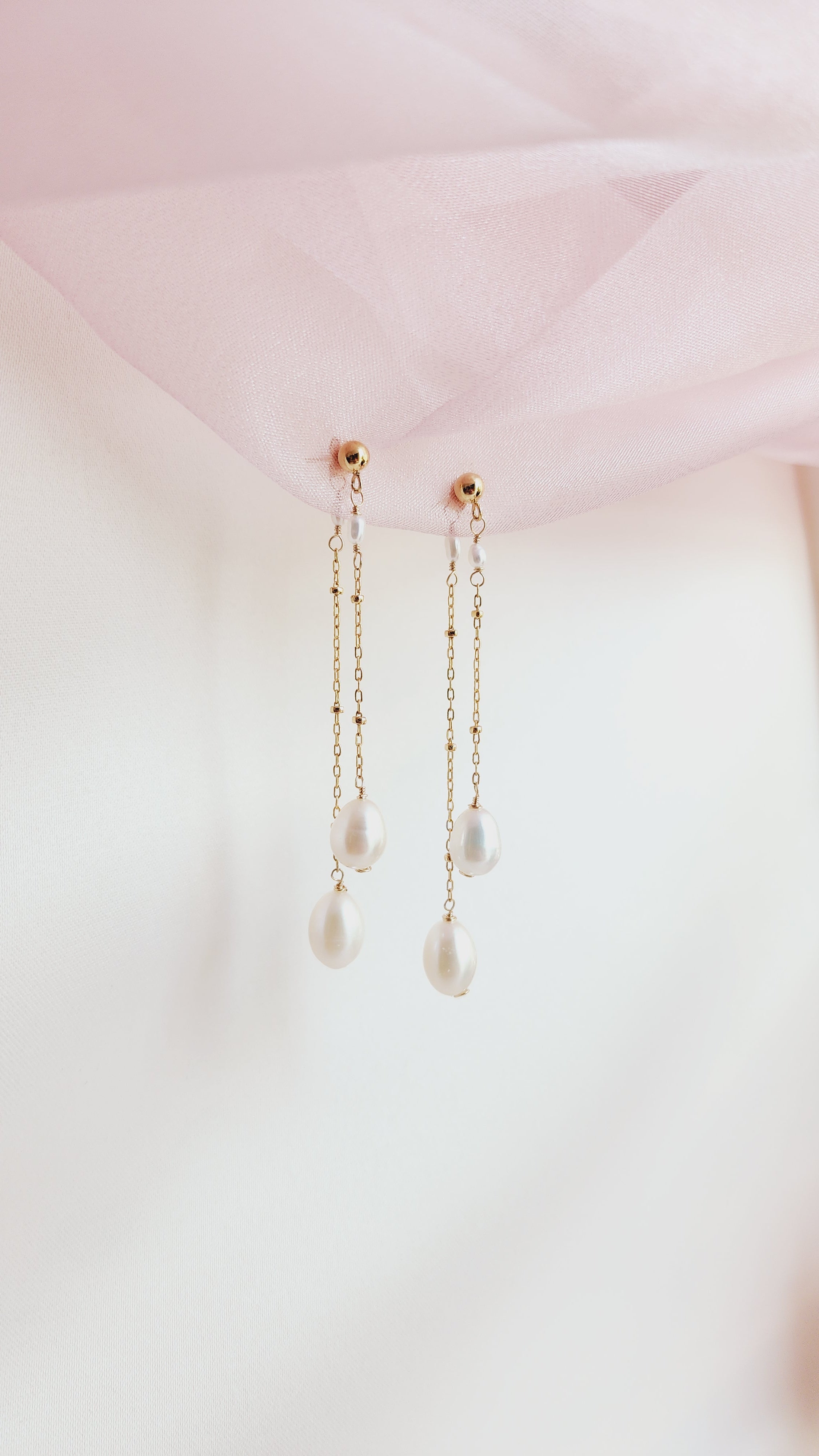 Athena Pearl Earrings