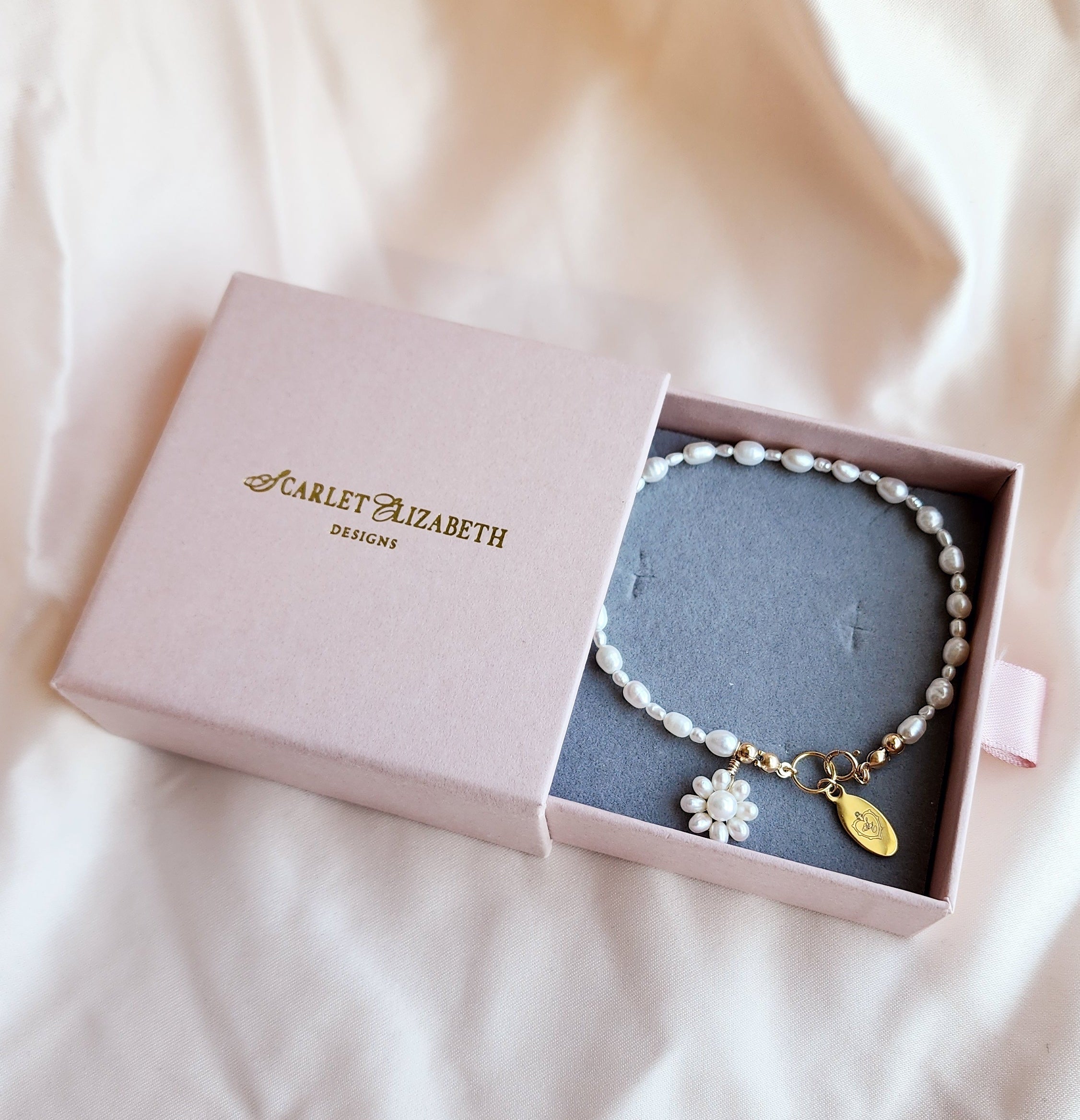 Daisy Pearl Bracelet