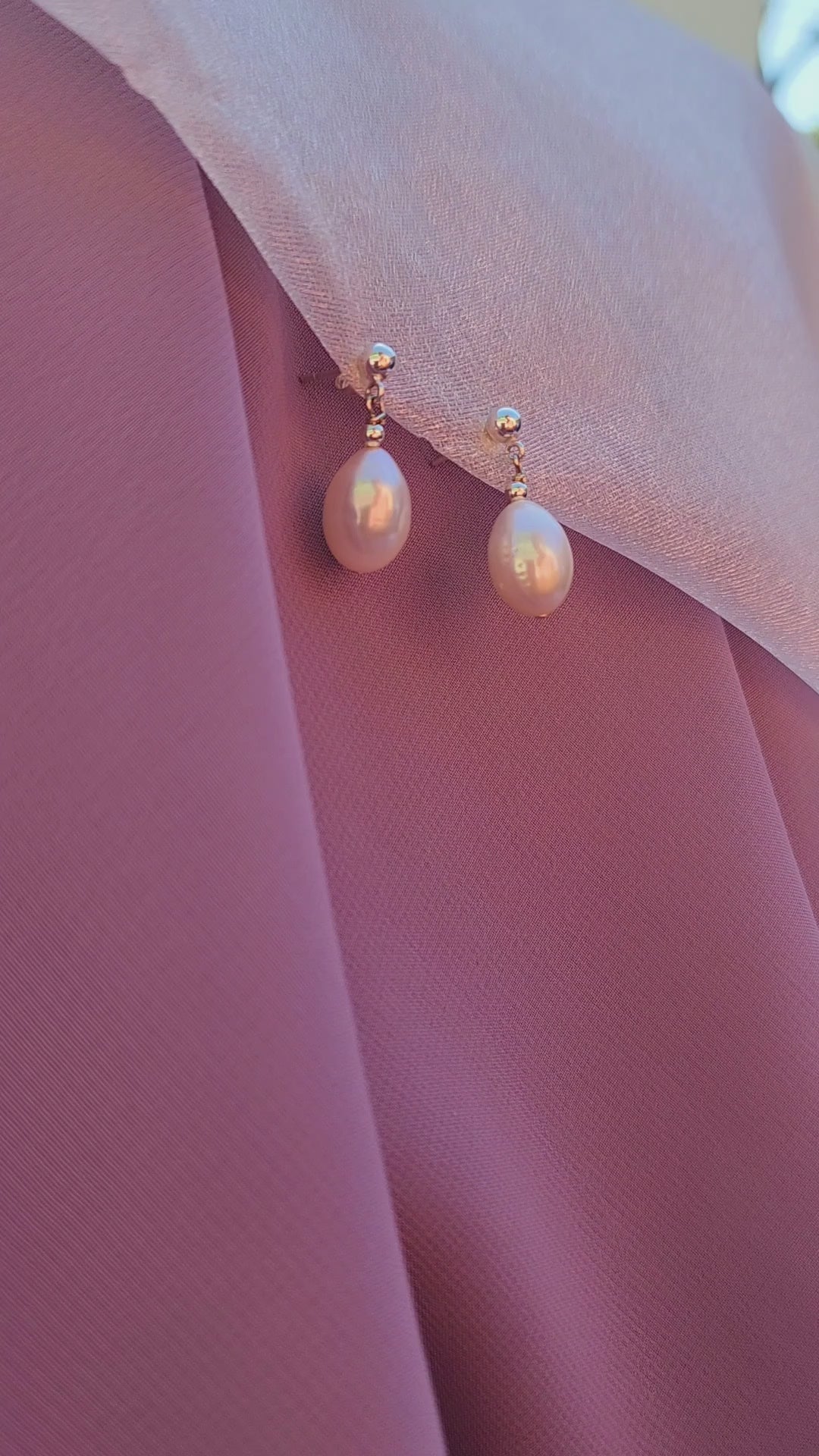 Meryl Pearl Stud Earrings