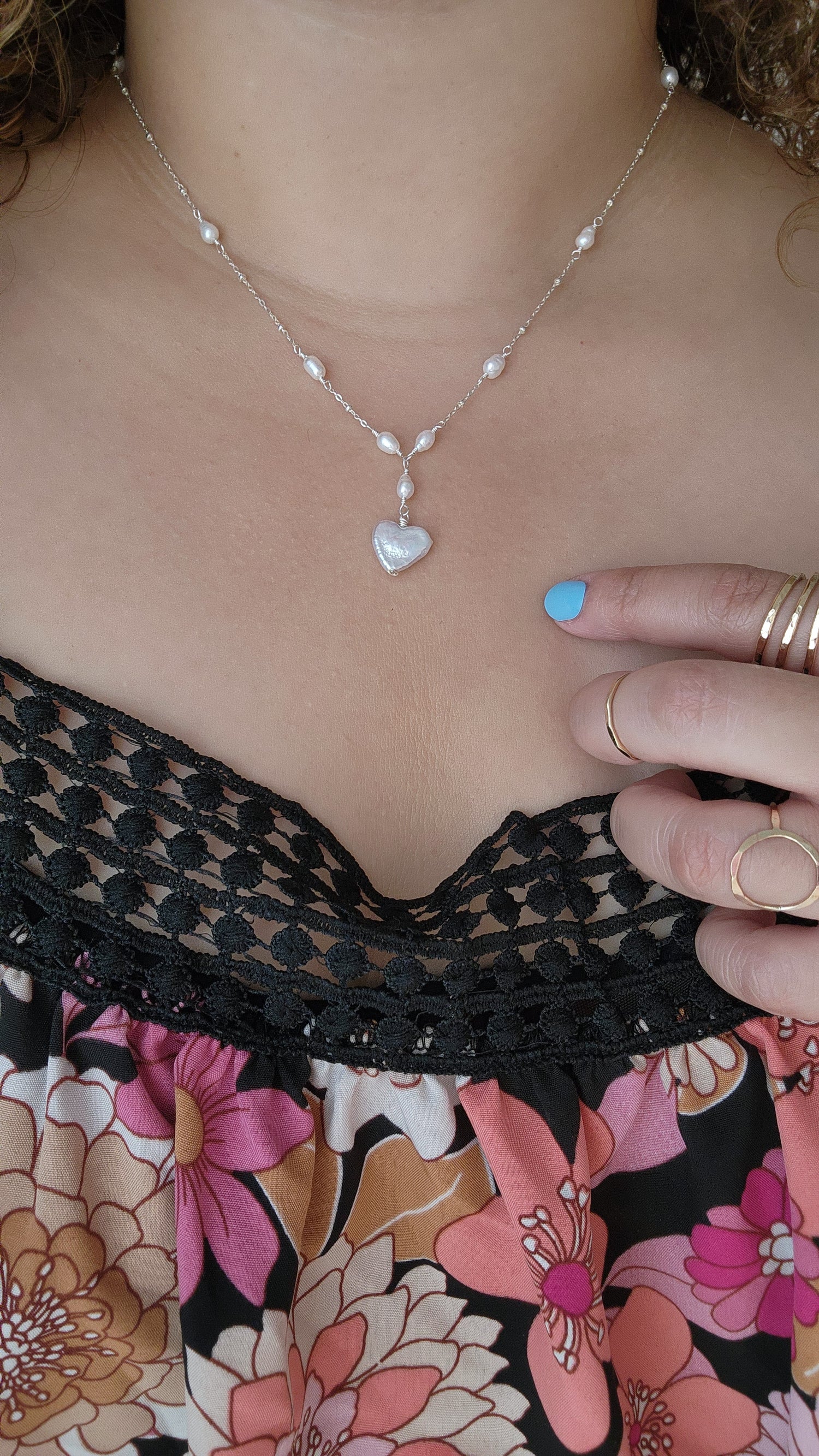 White Heart Pearl Sterling Silver Necklace