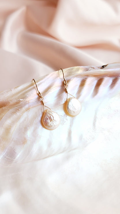Peachy Pearl Earrings