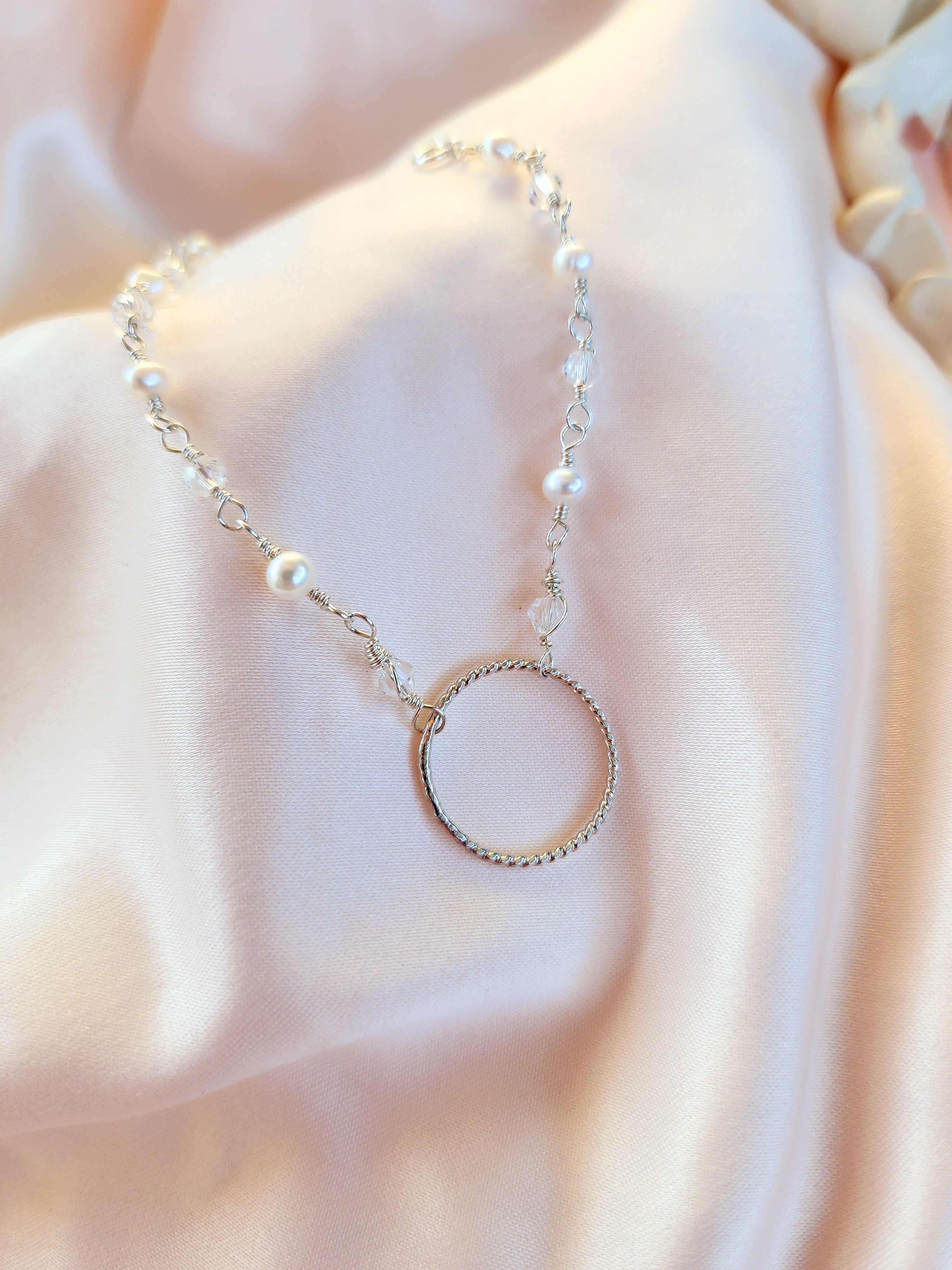 Twisted Halo Bracelet