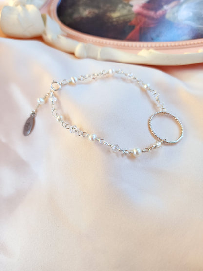 Twisted Halo Bracelet