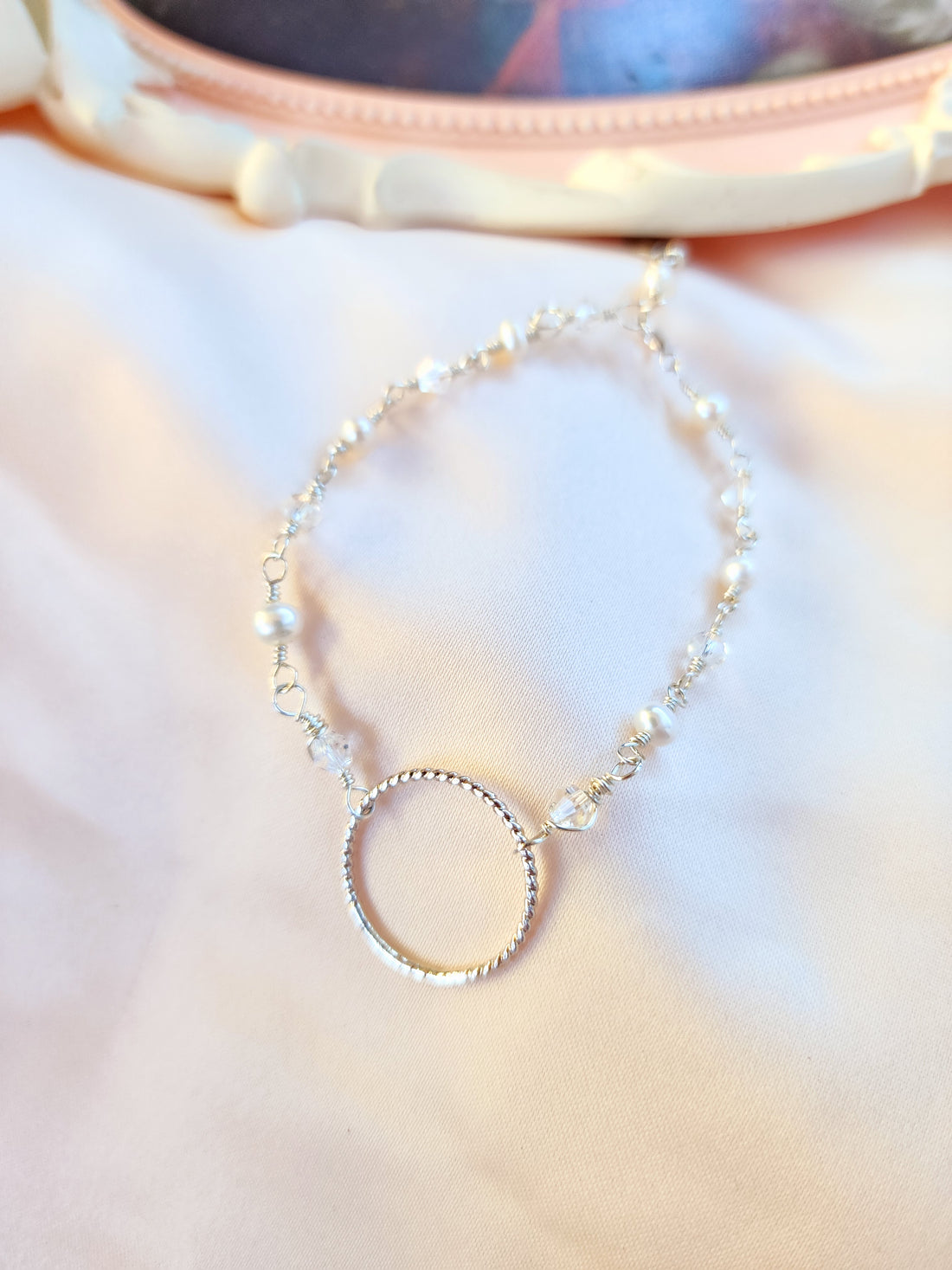 Twisted Halo Bracelet