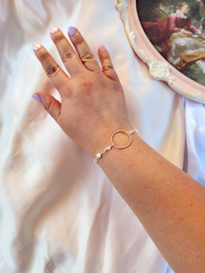 Twisted Halo Bracelet